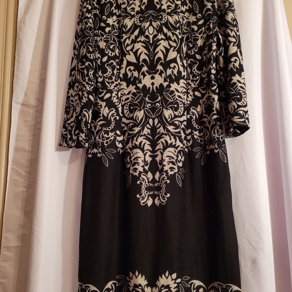 Dress - Picture 7 of 7
